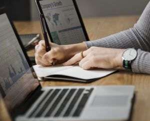 România, cel mai scăzut procent de cetăţeni care obţin informaţii de pe site-urile autorităţilor publice